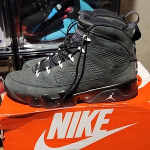 Jordan 9 Anthracite size 10